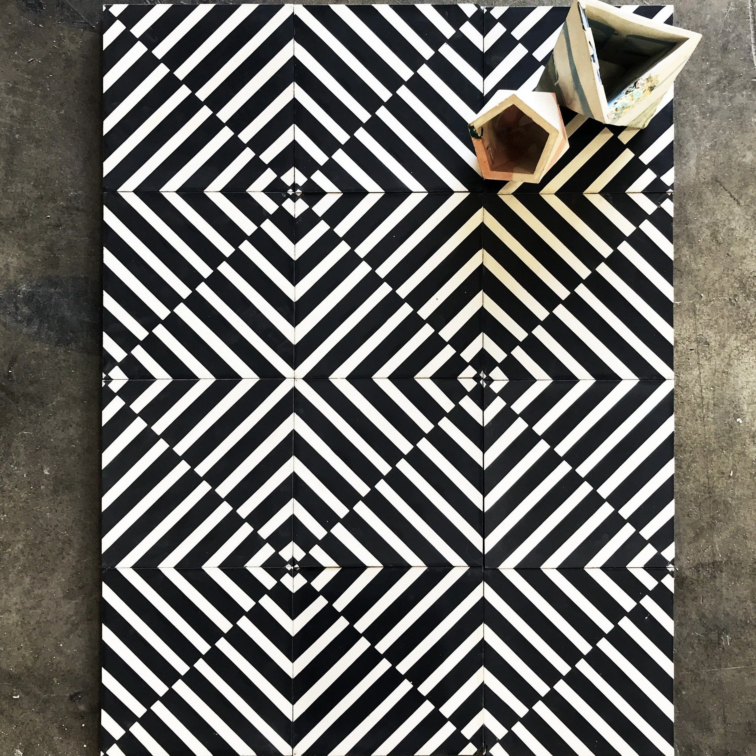 offset diagonal lines  //  box of 13  //  jaime x - Image 3